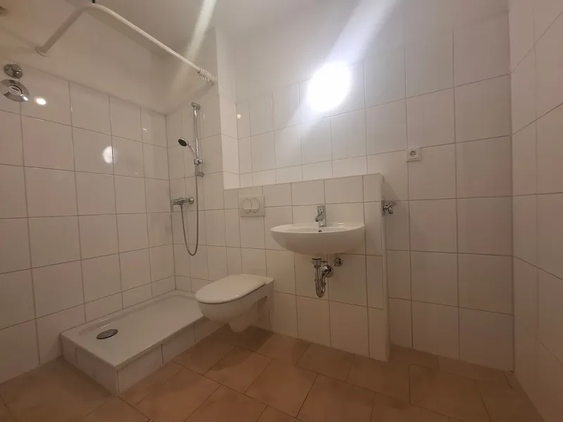 Wohlfühl-Single-Apartment mit WBS-berechtigtem Einkommen 160-220 — photo 1